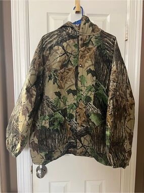 VTG Stearns Mens Large Realtree Camo Snap Dry Wear Waterproof Hooded Rain jacket